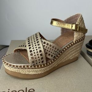 New! Nicole Jozana Wedge Sandal, Ready for your next vacation